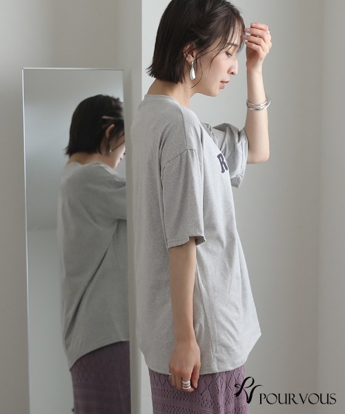 ElegChic(エレグシック)の「BIGロゴTシャツ(Tシャツ/カットソー・レディース・ホワイト系その他2/グレー/ホワイト系その他/ベージュ/ホワイト/カーキ・FREE)」の8枚目の写真