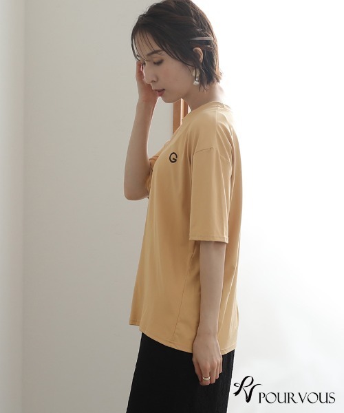 ElegChic(エレグシック)の「BIGロゴTシャツ(Tシャツ/カットソー・レディース・ホワイト系その他2/グレー/ホワイト系その他/ベージュ/ホワイト/カーキ・FREE)」の12枚目の写真