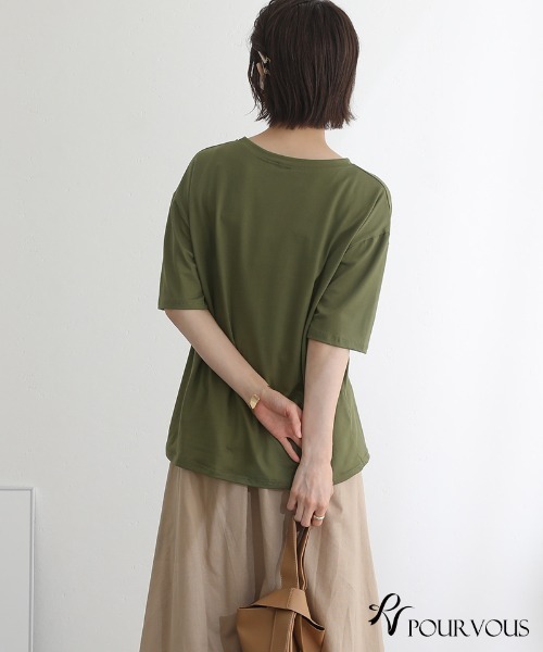 ElegChic(エレグシック)の「BIGロゴTシャツ(Tシャツ/カットソー・レディース・ホワイト系その他2/グレー/ホワイト系その他/ベージュ/ホワイト/カーキ・FREE)」の21枚目の写真
