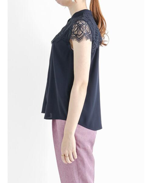 Te chichi(テチチ)の「ヨークレースジョーゼットブラウス(シャツ/ブラウス・レディース・ネイビー/グレー/オフホワイト・フリ-)」の20枚目の写真