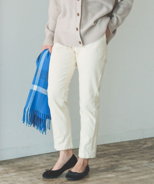 B:MING by BEAMS（ビーミングバイビームス）の「B:MING by BEAMS / ストレッチ コール テーパードパンツ（デニムパンツ・レディース・ダークグリーン/アイボリー/ブラック/ピンク・LARGE/SMALL/MEDIUM）」の16枚目の写真