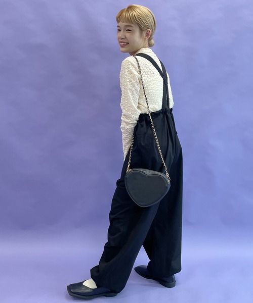 w closet（ダブルクローゼット）の「【2WAY】ハート型バッグ（ショルダーバッグ・レディース・ブラック/オフホワイト/ラベンダー・FREE）」の14枚目の写真