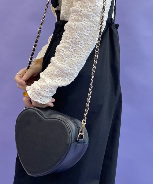 ま*⭐様 ★新品未使用★　ショルダーバッグ　ハート型　ブラック　希少 w closet（ダブルクローゼット）の「【2WAY】ハート型バッグ