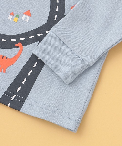 kladskap(クレードスコープ)の「車×道路×恐竜長袖Tシャツ(Tシャツ/カットソー・キッズ・トップグレー/ライトブルー・110cm/80cm/120cm/100cm/90cm)」の9枚目の写真