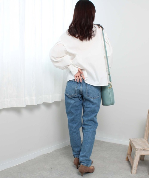 toucher du brise（トゥシェドブリーズ）の「【前後で着られる】２ＷＡＹ ボリュームスリーブ ブラウス（シャツ/ブラウス・レディース・ブラック/ベージュ/オフホワイト/ブルー・M/L）」の8枚目の写真