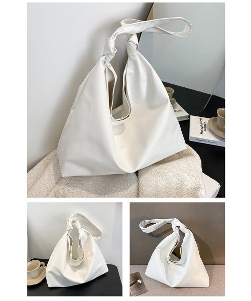 NEW GENTLEMAN(ニュージェントルマン)の「くったりショルダー ノエルバッグ(ショルダーバッグ・メンズ・ホワイト/ブラック/ベージュ/モカ・FREE)」の17枚目の写真