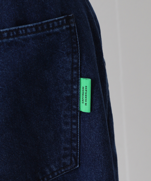 WILLY CHAVARRIA（ウィリーチャバリア）の「【WILLY CHAVARRIA / ウィリー チャバリア】PLEATED BAD BOY JEAN（デニムパンツ・メンズ・ネイビー・SMALL）」の6枚目の写真