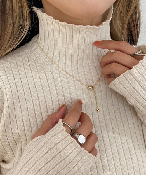 apres jour mignon（アプレジュールミニョン）の「【apresjour mignon×ARIAZ】ボールロングネックレス（ネックレス・レディース・シルバー/ゴールド・ONESIZE）」の2枚目の写真