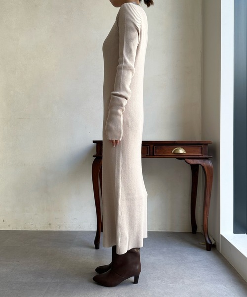 DouDou(ドゥドゥ)の「ハーフジッププルオーバー+ニットワンピースセット(ワンピース・レディース・レッド/ベージュ/ブラック・FREE)」の12枚目の写真