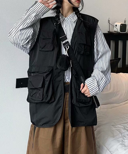 c.u.l(シーユーエル)の「ユニセックス フィッシングベスト フロントバックル culw373(ベスト・レディース・ブラック/グレー・FREE)」の2枚目の写真