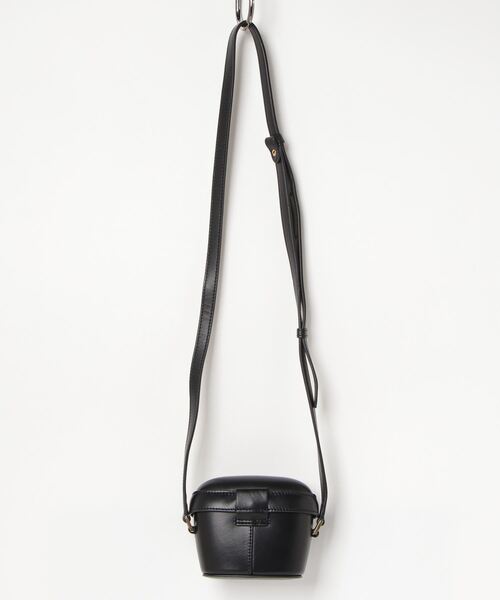 Palm Angels（パームエンジェルス）の「【PALM ANGELS】LEATHER MINI PADLOCK（ショルダーバッグ・レディース・ブラック×ブラック・ONE SIZE）」の5枚目の写真