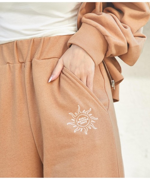 anap mimpi（アナップミンピ）の「裏毛SUN刺繍ストレートスウェットパンツ【セットアップ着用可】（スウェットパンツ・レディース・グレー/ターコイズブルー/ベージュ・FREE）」の14枚目の写真