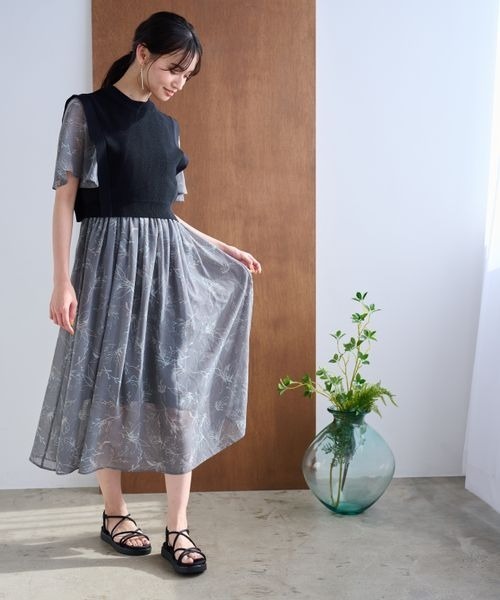 mysty woman(ミスティウーマン)の「ニットベスト2P柄ワンピースSS 186031(ワンピース・レディース・チャコールグレー/ライトグレー/オフホワイト/ラベンダー/アイボリー・FREE)」の16枚目の写真