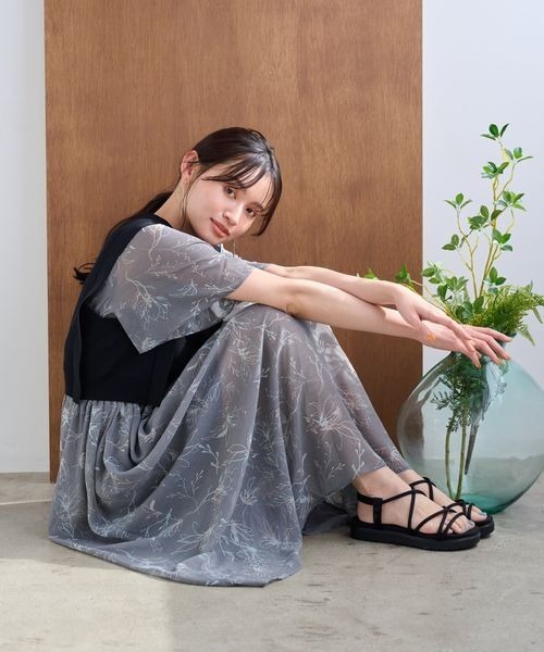 mysty woman(ミスティウーマン)の「ニットベスト2P柄ワンピースSS 186031(ワンピース・レディース・チャコールグレー/ライトグレー/オフホワイト/ラベンダー/アイボリー・FREE)」の19枚目の写真