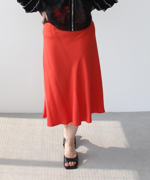 Three Four Time(スリーフォータイム)の「<接触冷感>キュプラマーメイドスカート(スカート・レディース・ブルー/ブラック/ベージュ/オレンジ・FREE)」の5枚目の写真