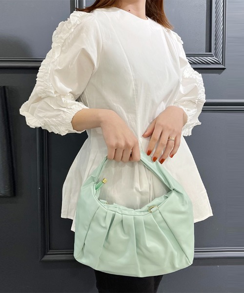 Doux Belle(ドゥーベル)の「フリルバルーンスリーブブラウス(シャツ/ブラウス・レディース・ブラック/ブラック系その他/ホワイト・FREE)」の14枚目の写真