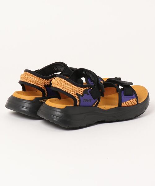 Teva（テバ）の「【emmi×Teva】ZYMIC（サンダル・レディース・ブラック・22/23/24/25/26）」の2枚目の写真