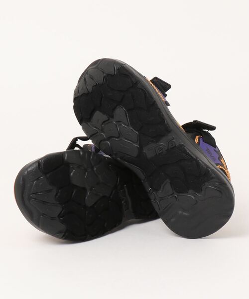 Teva（テバ）の「【emmi×Teva】ZYMIC（サンダル・レディース・ブラック・22/23/24/25/26）」の3枚目の写真