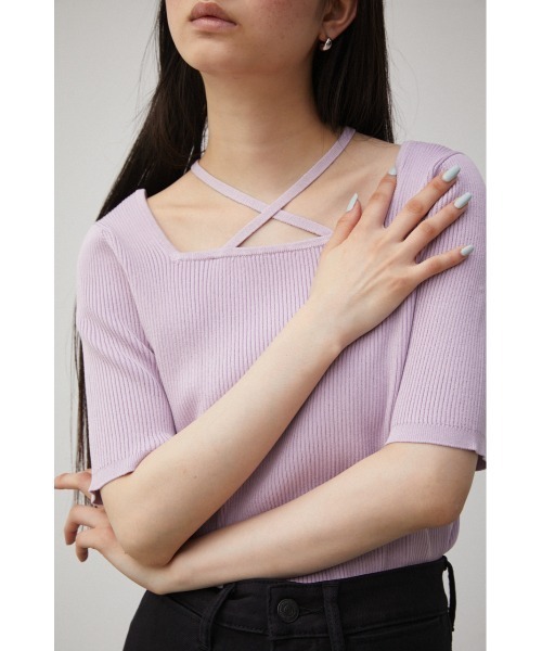 AZUL by moussy(アズールバイマウジー)の「STRING DESIGN KNIT TOPS/ストリングデザインニットトップス(ニット/セーター・レディース・ブラック/オレンジ/ライトパープル・SMALL/MEDIUM)」の1枚目の写真