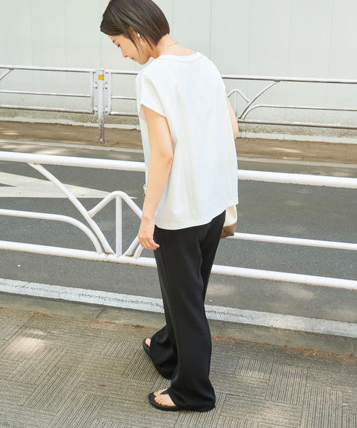 Simplicite（サンプリシテ）の「フレンチスリーブロゴTシャツ（Tシャツ/カットソー・レディース・ホワイト/アイボリー/ネイビー・FREE）」の18枚目の写真