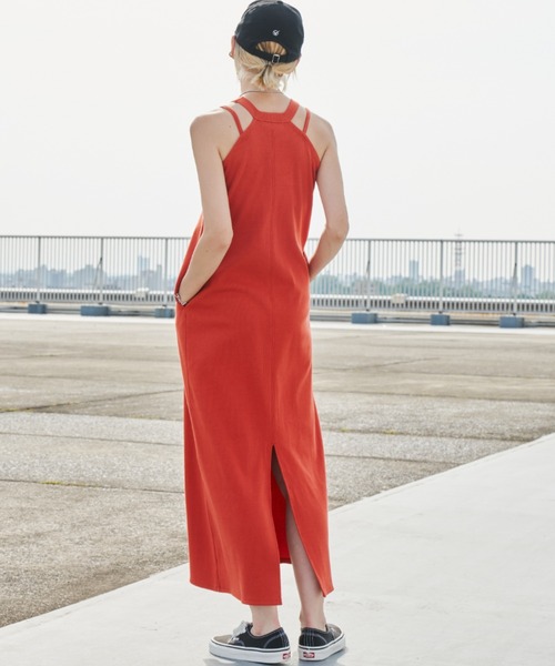 Auntie Rosa Holiday（アンティローザホリデー）の「カップ付きカットリブホルターワンピース（ワンピース・レディース・ブラック/ブラウン/オレンジ・SMALL/MEDIUM）」の19枚目の写真