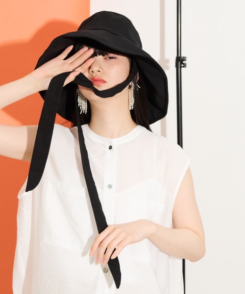THE YOn（ザヨン）の「リネン混ワイドブリムバケットハット