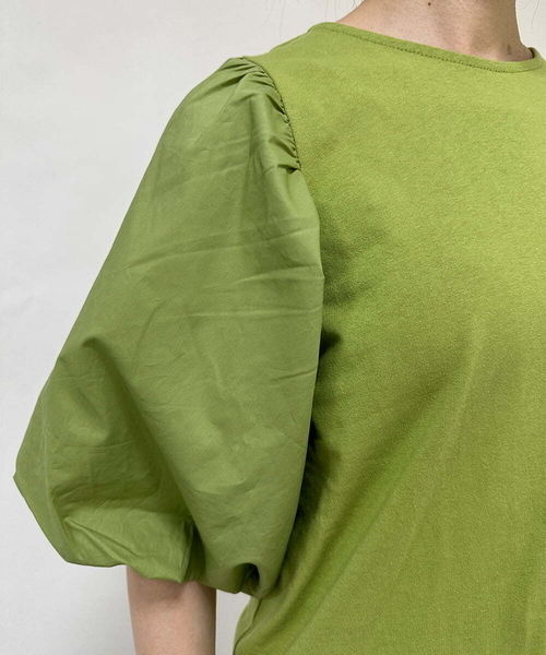 A de a.v.v（アードアー・ヴェ・ヴェ）の「異素材切替袖ボリュームPO（Tシャツ/カットソー・レディース・ブラック/グリーン/ホワイト・39）」の7枚目の写真
