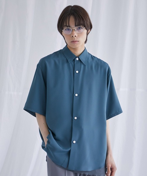 PUBLIC TOKYO（パブリックトウキョウ）の「サテンライクトロミシルキーRelaxシャツ S/S（シャツ/ブラウス・メンズ・ホワイト/ブラック/ダークグレー/グリーン・1/2）」の15枚目の写真