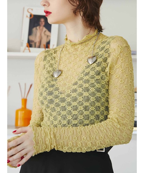 jouetie（ジュエティ）の「カラーレースフィットトップス（Tシャツ/カットソー・レディース・ブラック/オフホワイト/ピンク/イエロー/ブルー・MEDIUM）」の4枚目の写真