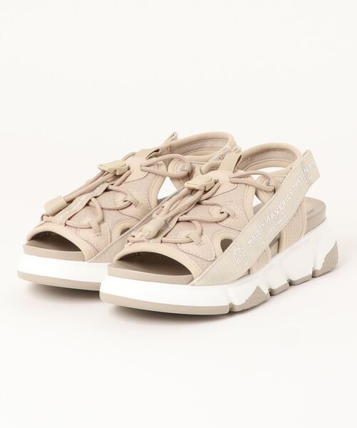 MAISON MAVERICK PRESENTS(メゾンマベリックプレゼンツ)の「【MAISON MAVERICK PRESENTS】LogoDadSandalsSneakers(サンダル・レディース・ベージュ・SMALL/MEDIUM/LARGE)」の1枚目の写真