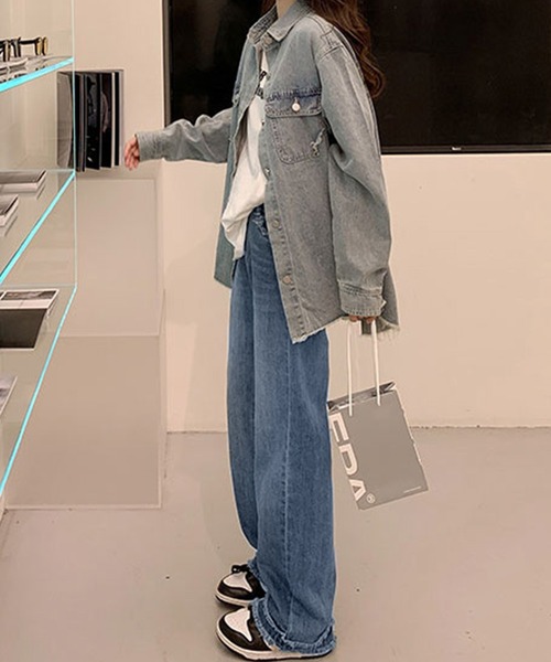 GLAMOROUS JANE(グラマラスジェーン)の「裾フリンジデニムストレートパンツ(デニムパンツ・レディース・ブルー・S/M/L)」の4枚目の写真