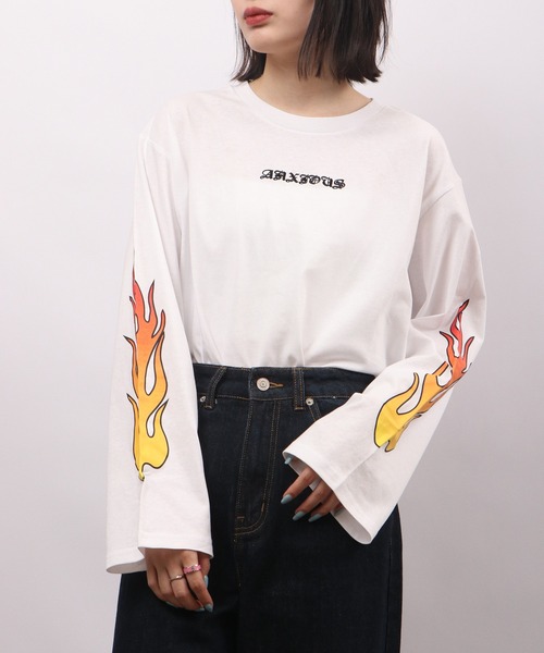 spiritoso（スピリトーゾ）の「spiritoso 天竺袖ゆるロンT(ファイヤー) 長袖（Tシャツ/カットソー・メンズ・オフホワイト/ブラック・M）」の3枚目の写真