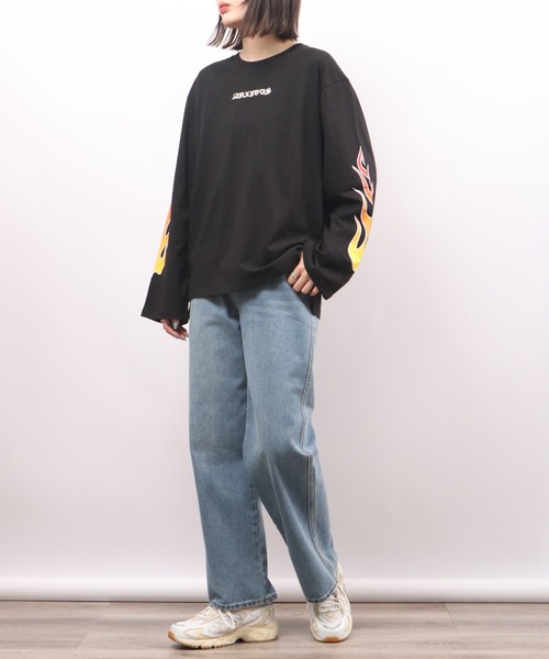 spiritoso（スピリトーゾ）の「spiritoso 天竺袖ゆるロンT(ファイヤー) 長袖（Tシャツ/カットソー・メンズ・オフホワイト/ブラック・M）」の13枚目の写真