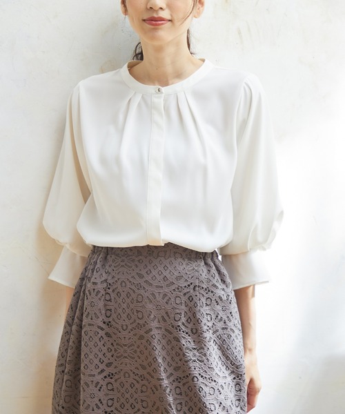 Honeys（ハニーズ）の「７分袖バンドカラーブラウス（シャツ/ブラウス・レディース・ダークネイビー/ブラウン/アイボリー/ブルーグリーン/ピンク系その他・S/M/L/LL/3L）」の10枚目の写真