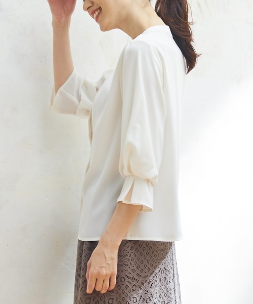 Honeys（ハニーズ）の「７分袖バンドカラーブラウス（シャツ/ブラウス・レディース・ダークネイビー/ブラウン/アイボリー/ブルーグリーン/ピンク系その他・S/M/L/LL/3L）」の13枚目の写真