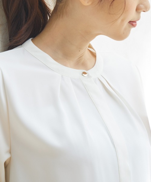 Honeys（ハニーズ）の「７分袖バンドカラーブラウス（シャツ/ブラウス・レディース・ダークネイビー/ブラウン/アイボリー/ブルーグリーン/ピンク系その他・S/M/L/LL/3L）」の21枚目の写真