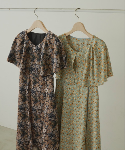 elegant flower onepiece/花柄ケープ襟ワンピース（ワンピース