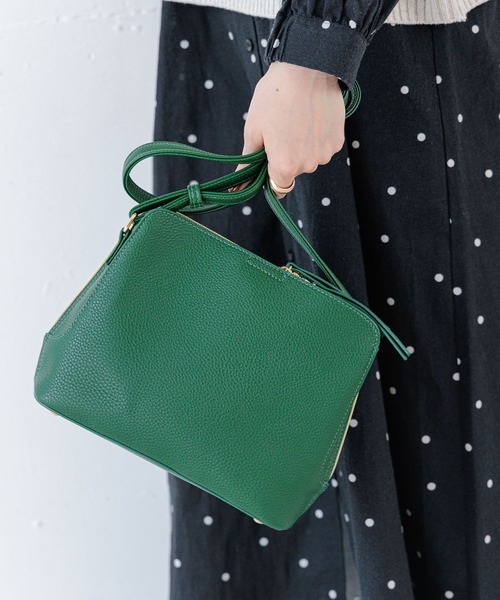 studio CLIP（スタディオクリップ）の「あおりポケットお出掛けショルダーバッグ（ショルダーバッグ・レディース・ブラック/ベージュ/グリーン・FREE）」の6枚目の写真