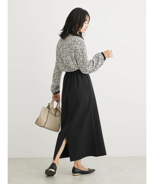 ELENCARE DUE（エレンカーレデュエ）の「・ELENCARE　DUEコバナパイピングブラウス（シャツ/ブラウス・レディース・カーキ/ブラック/オフホワイト/ブルー・FREE）」の6枚目の写真