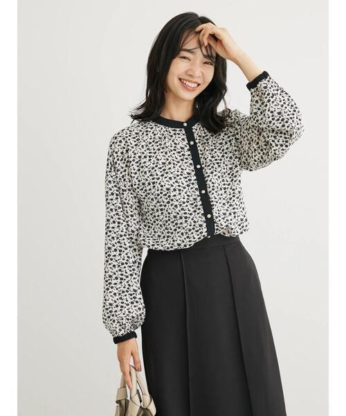 ELENCARE DUE（エレンカーレデュエ）の「・ELENCARE　DUEコバナパイピングブラウス（シャツ/ブラウス・レディース・カーキ/ブラック/オフホワイト/ブルー・FREE）」の7枚目の写真