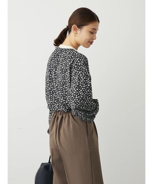 ELENCARE DUE（エレンカーレデュエ）の「・ELENCARE　DUEコバナパイピングブラウス（シャツ/ブラウス・レディース・カーキ/ブラック/オフホワイト/ブルー・FREE）」の21枚目の写真