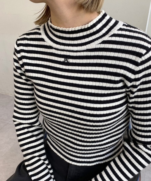 one after another NICE CLAUP（ワンアフターアナザーナイスクラップ）の「ワンポイント刺繍ハイネックトップス（ニット/セーター・レディース・ホワイト系その他/グレー/ブラック/オフホワイト・FREE）」の21枚目の写真