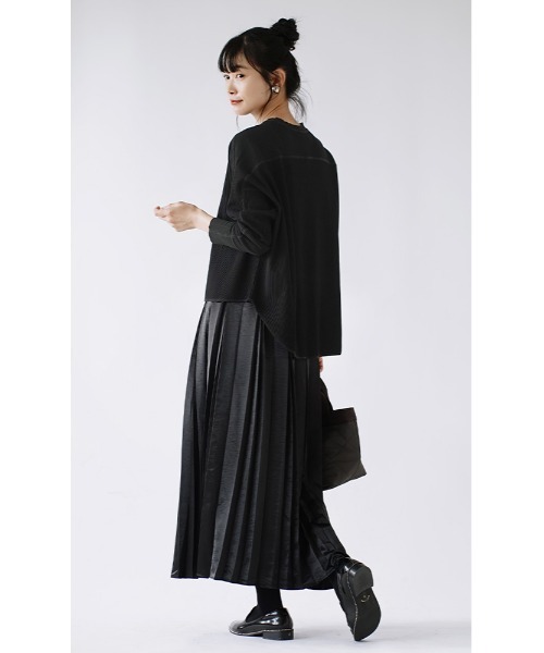 apartment department（アパートメントデパートメント）の「ミリタリーリブ ワイドシルエットカットソー（Tシャツ/カットソー・レディース・ブラック/ネイビー/オフホワイト・M）」の9枚目の写真