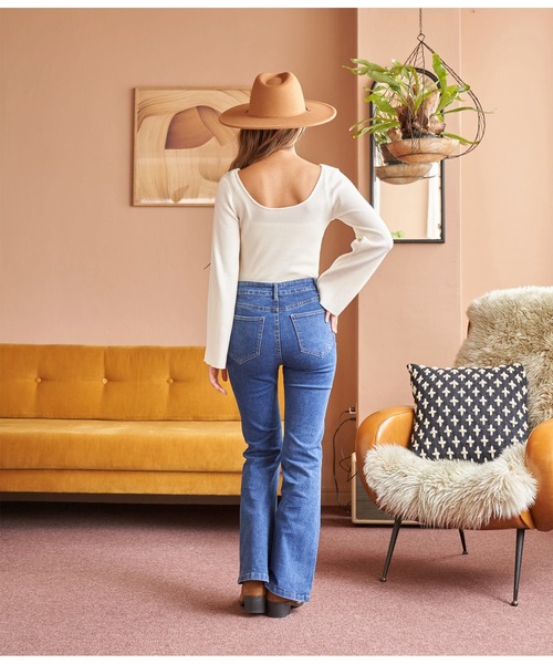 anap mimpi(アナップミンピ)の「ストレッチ ベルボトム デニム パンツ(デニムパンツ・レディース・ブルー・S/M)」の14枚目の写真