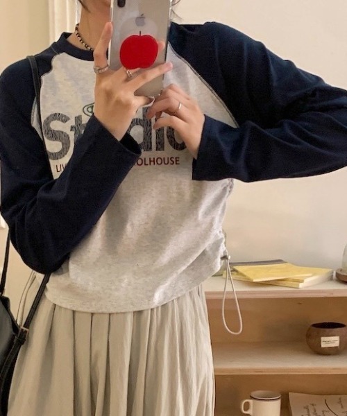 LADY LIKE(レディライク)の「脇ドローストリングラグランロングTシャツ(Tシャツ/カットソー・レディース・ネイビー/ブラック/ブラウン・M)」の5枚目の写真