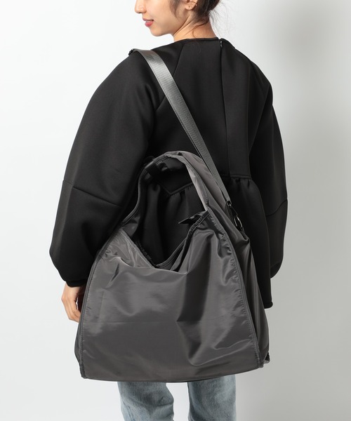 MAISON BREEZE（メゾンブリーズ）の「【MAISON BREEZE】ナイロンメッセンジャーショルダーバッグ KNF049（ショルダーバッグ・レディース・ダークグレー/ブラック・FREE）」の5枚目の写真