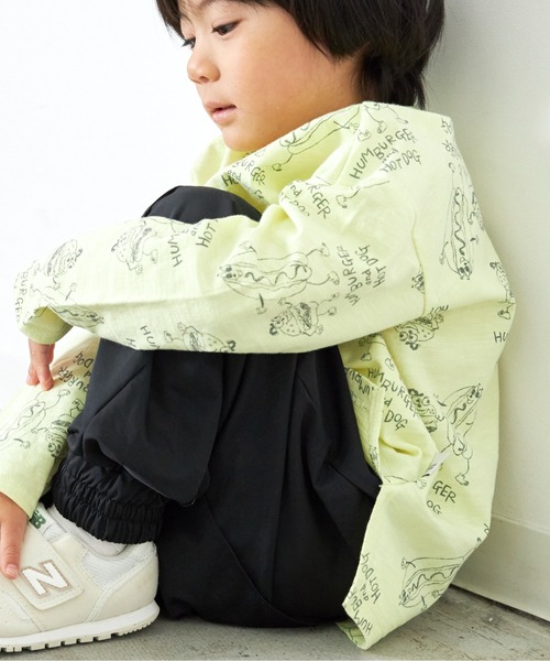 MAKE YOUR DAY（メイクユアデイ）の「HUMBERGER＆HOTDOG総柄長袖Tシャツ■80～140cm（Tシャツ/カットソー・キッズ・オレンジ/イエロー・140/130/80/120/90/110/100）」の2枚目の写真