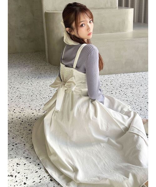 RESEXXY（リゼクシー）の「プリーツフレアデニムジャンスカ（ジャンパースカート・レディース・インディゴブルー/ホワイト/ブラック・FREE）」の4枚目の写真