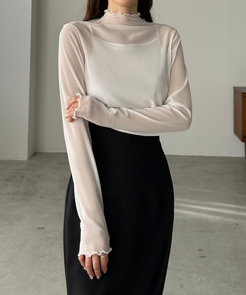 Louere(ルエレ)の「シアーハイネックメロートップス(Tシャツ/カットソー・レディース・ホワイト/クリーム/ブラック・LARGE/X-LARGE/MEDIUM/SMALL)」の1枚目の写真