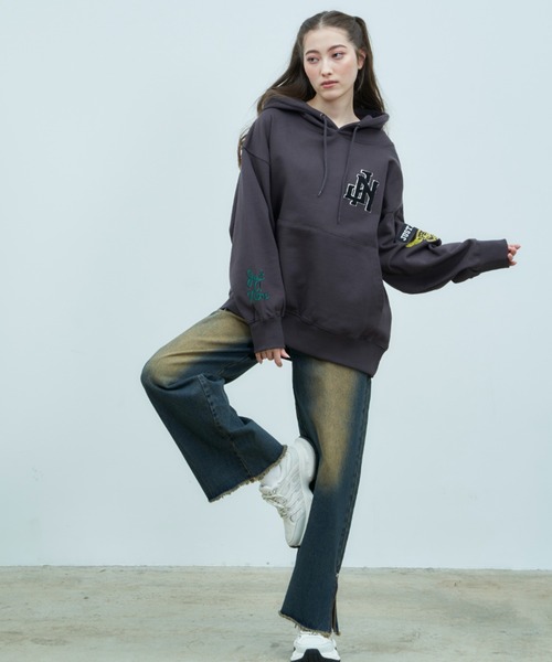 JUST A NOON パーカー JUST A NOON（ジャストアヌーン）の「STONE LOGO HOODIE